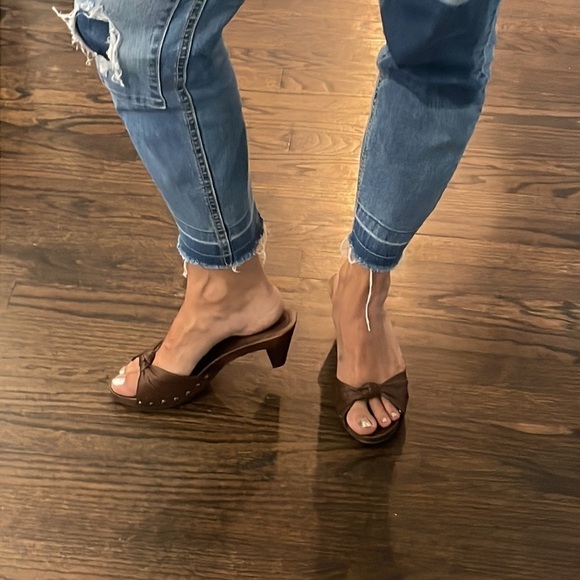 Banana Republic Made In Italy Woden Heel Open Toe Clog - Picture 13 of 13